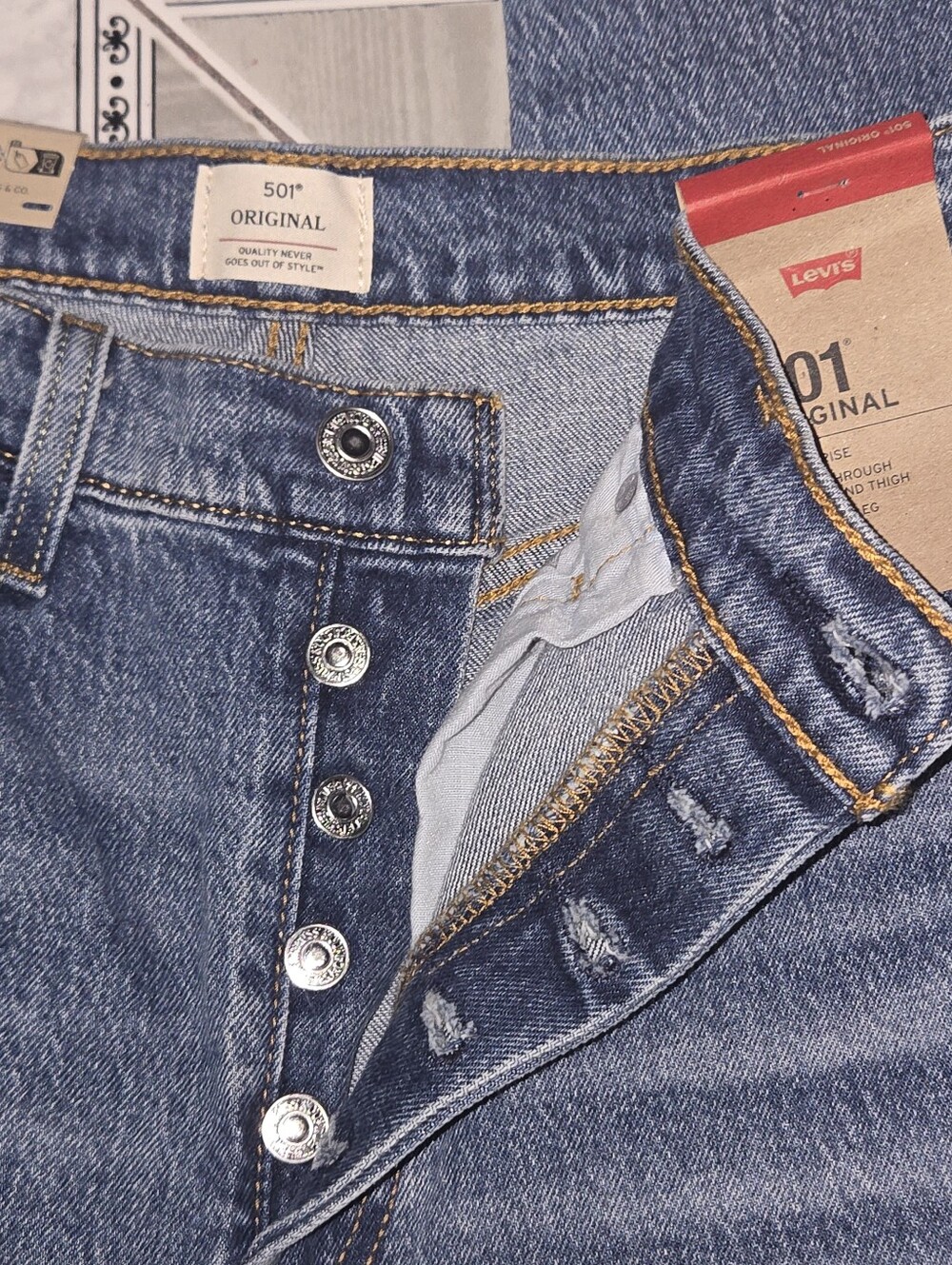 Levis 501 Light Stretch Straight Leg Ladies Jeans 29x30 NWT - Picture 3 of 4
